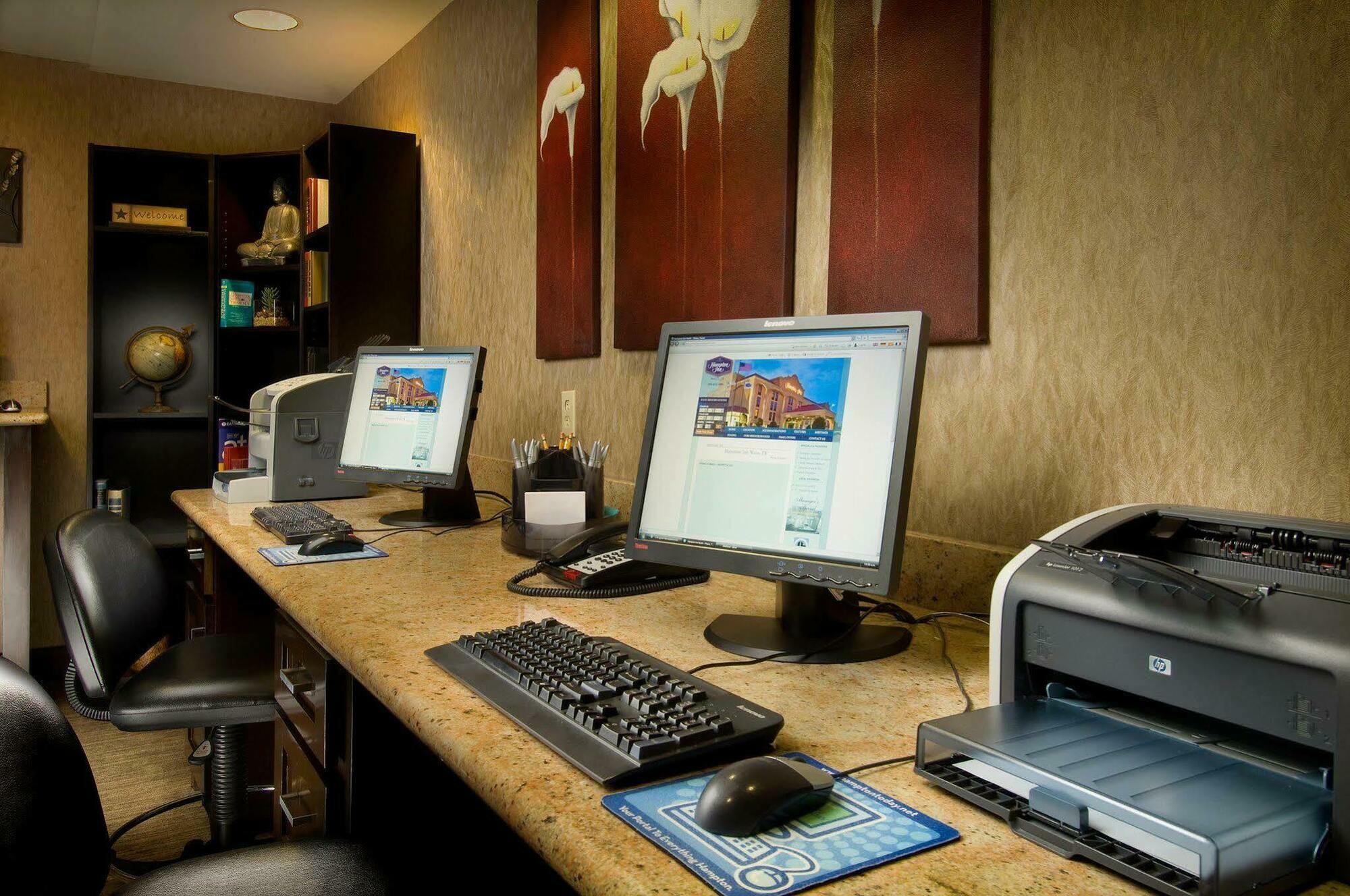 Hampton Inn Waco North Екстер'єр фото